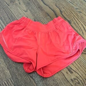 lululemon hotty hot 4 reg